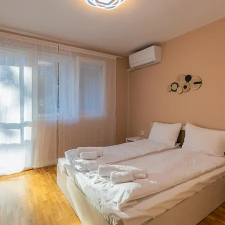 Apartman Family - 3 Bedrooms Várna